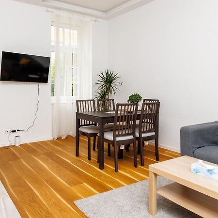 5 Beds 2 Bedrooms Top Apart In Vienna'S Heart Exterior photo